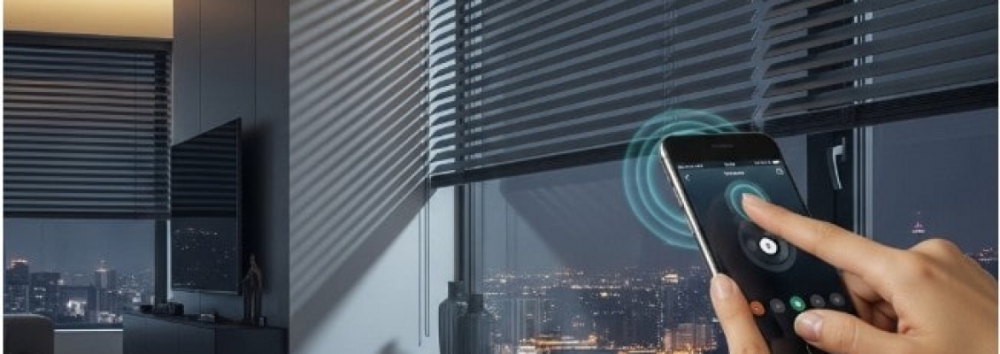 Які бувають види керування автоматичними жалюзі-ролетами