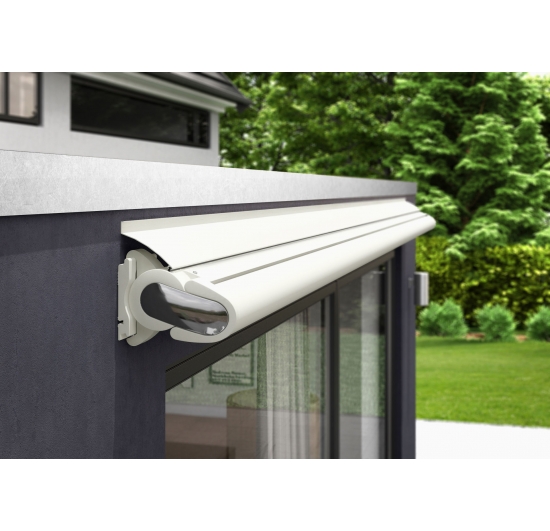 Фото Markilux 990 закрита у тонкій касеті 125 мм. Маркізи