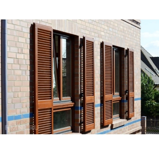 Фото Ставни на окна деревянные Шаттерсы деревянные